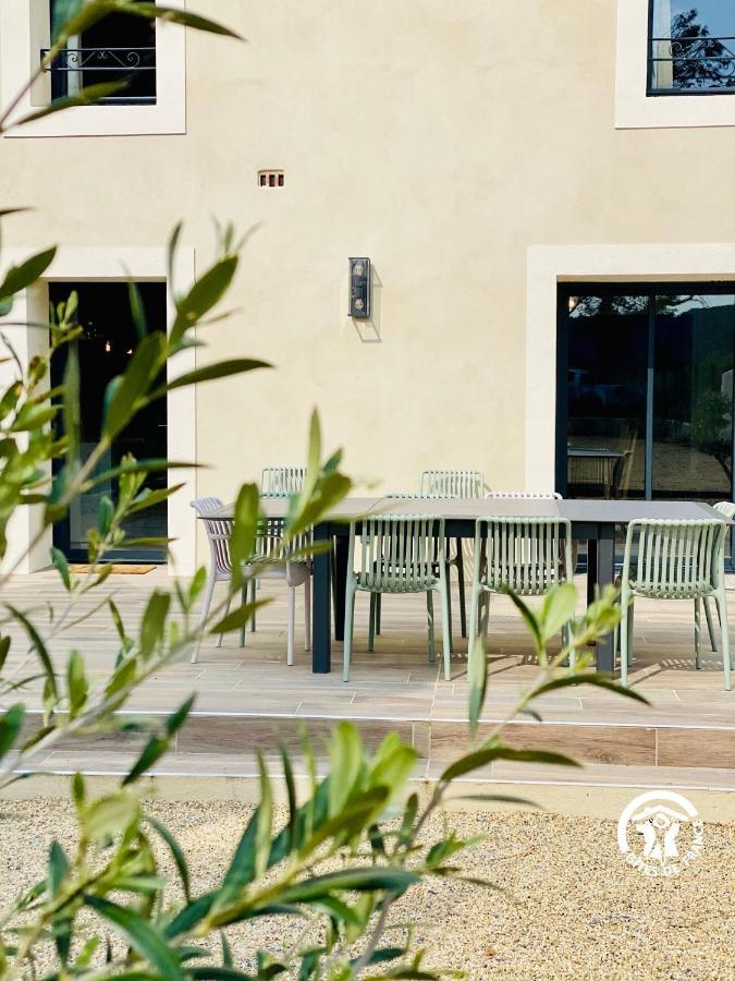 Domaine De Merins, 10 Couchages Avec Piscine, Face A La Riviere, A 4Km De La Plage Fleury  Eksteriør billede